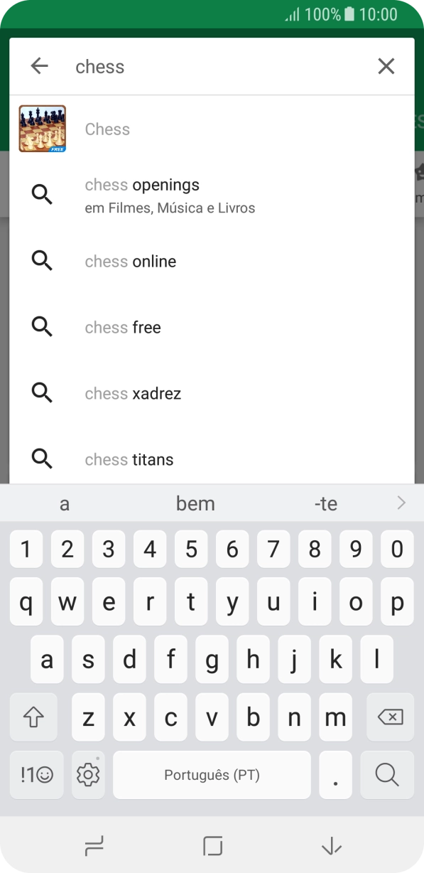 Introduza o nome ou categoria da app pretendida e prima o ícone para pesquisar.