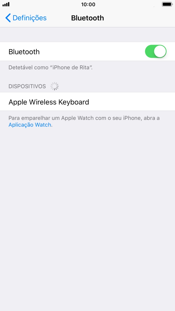 Prima o dispositivo Bluetooth pretendido e siga as indicações no ecrã para emparelhar o dispositivo pretendido com o telefone.