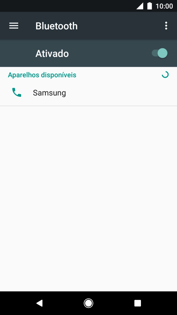 Prima o dispositivo Bluetooth pretendido e siga as indicações no ecrã para emparelhar o dispositivo pretendido com o telefone.