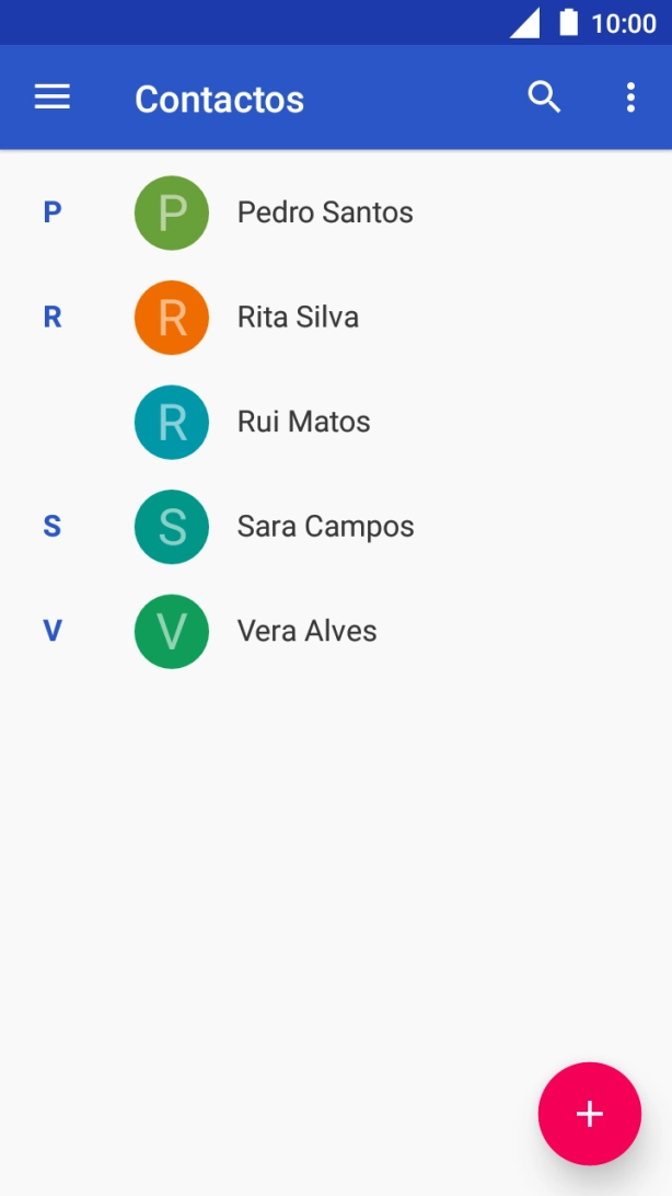 Prima o ícone de novo contacto.