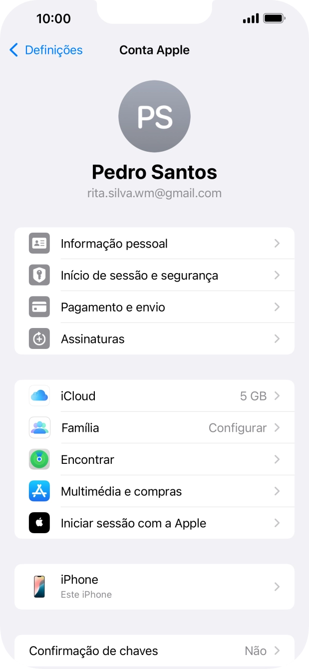 Para voltar ao ecrã inicial, deslize o dedo de baixo para cima a partir da base do ecrã.