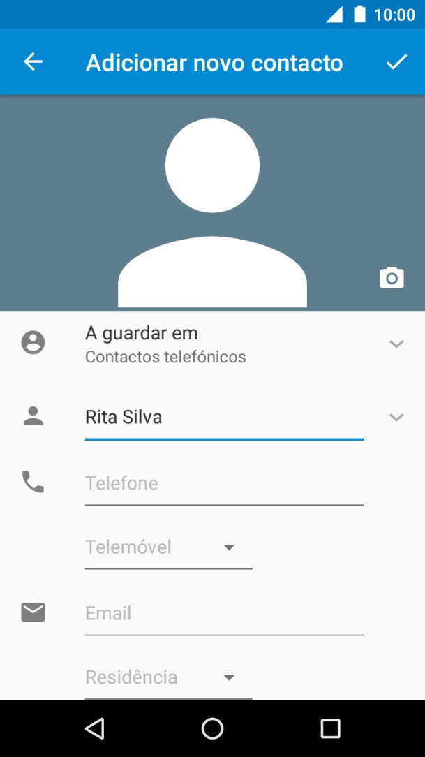 Prima Telefone e introduza o número de telefone pretendido.