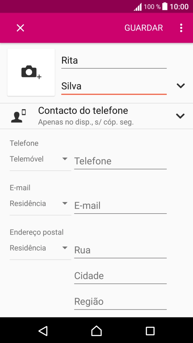 Prima a lista suspensa da lista de contactos.