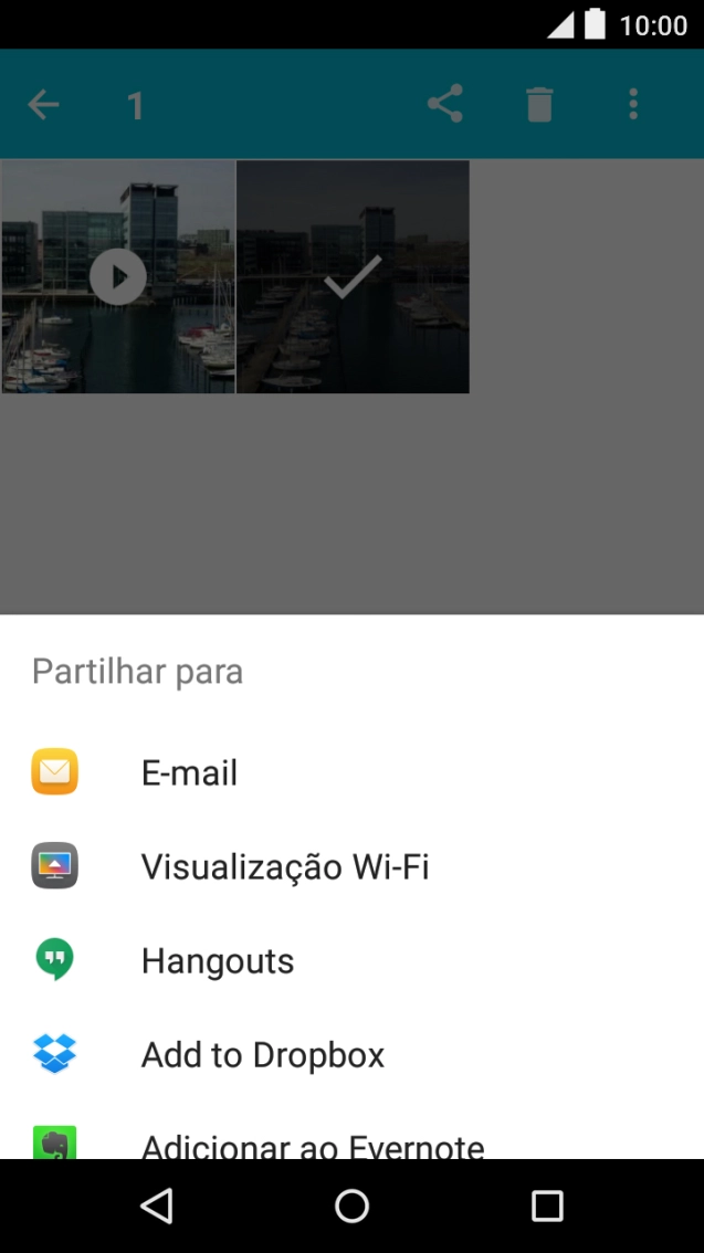 Deslize o dedo para cima no ecrã.