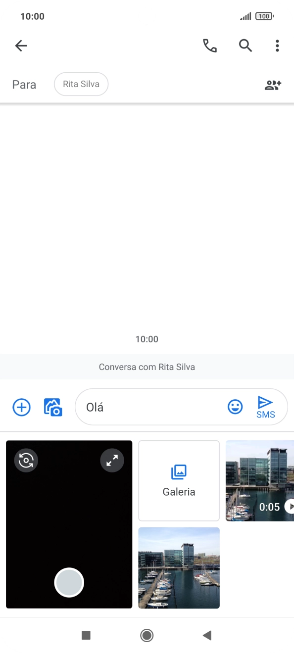 Prima Galeria e vá até à pasta pretendida.