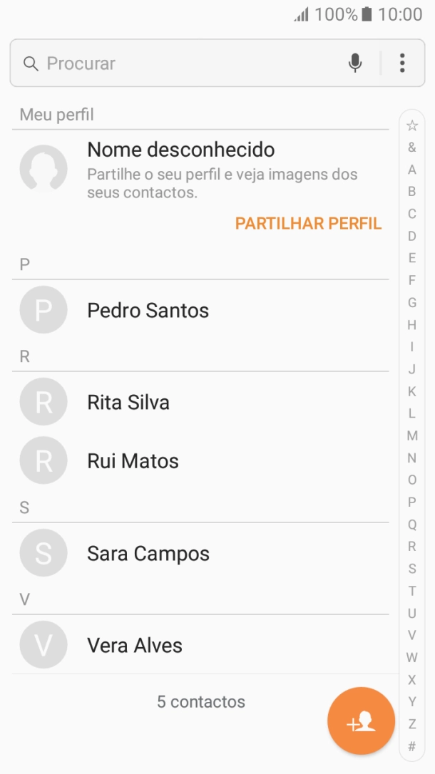 Prima o ícone de novo contacto.
