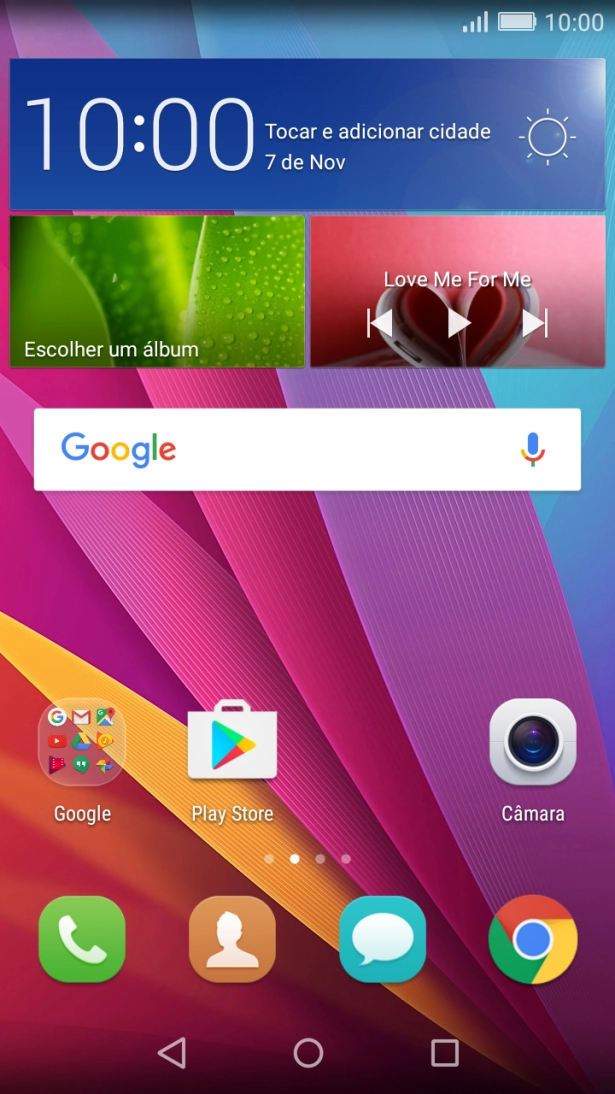 Prima o ícone de lista de contactos.