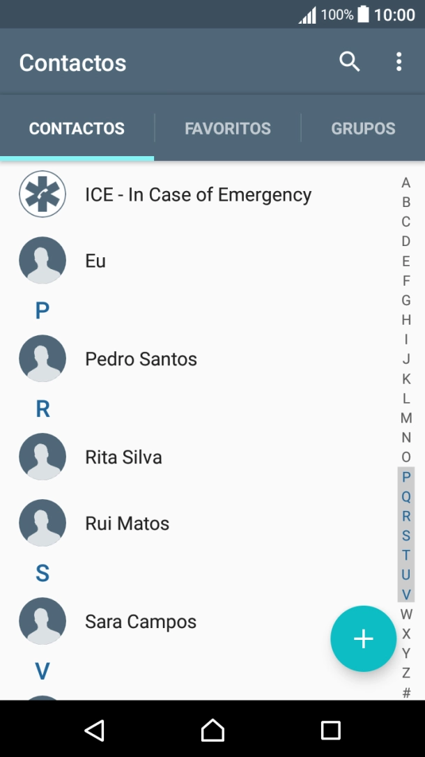Prima o ícone de novo contacto.