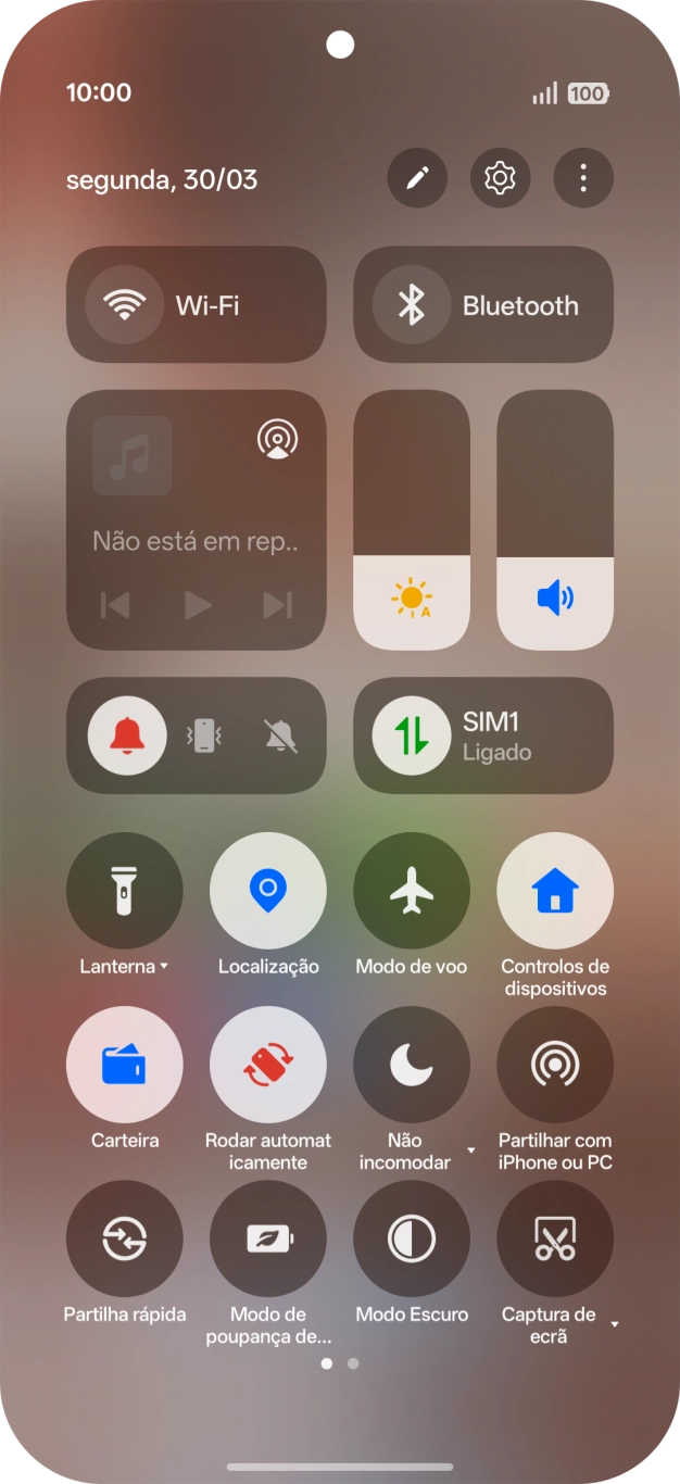 Prima o ícone de dados móveis para ativar ou desativar a função.