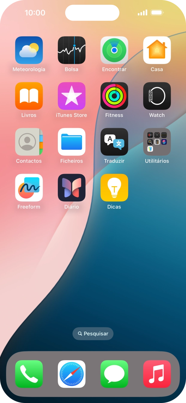 Prima em qualquer ponto do ecrã inicial e mantenha premido um instante.