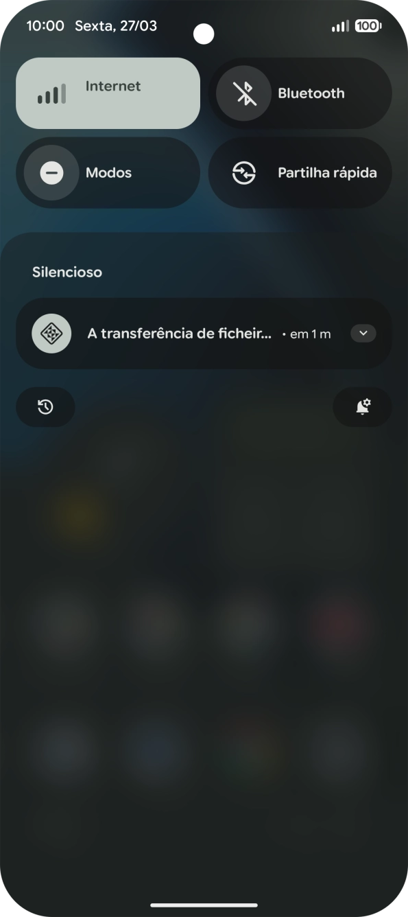 Prima a lista suspensa.