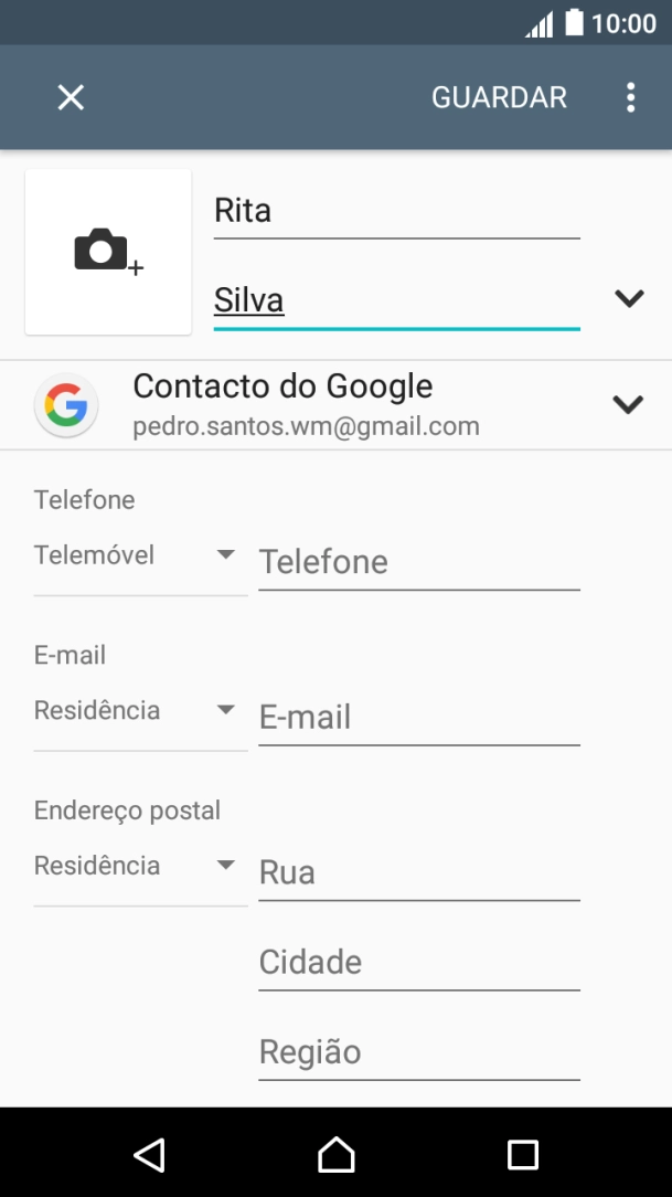 Prima a lista suspensa da lista de contactos.