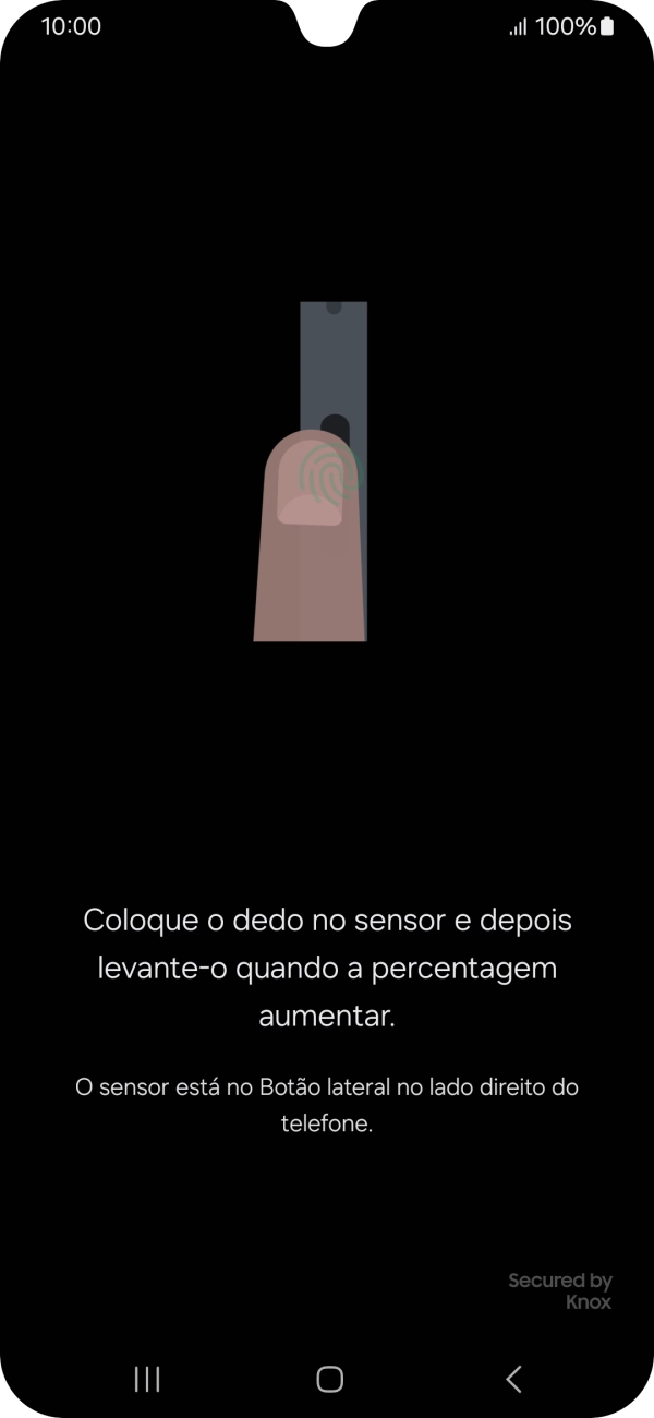Siga as indicações no ecrã para definir a impressão digital como código de bloqueio.