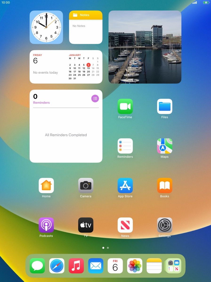When the battery charging icon is displayed, charging is in progress.