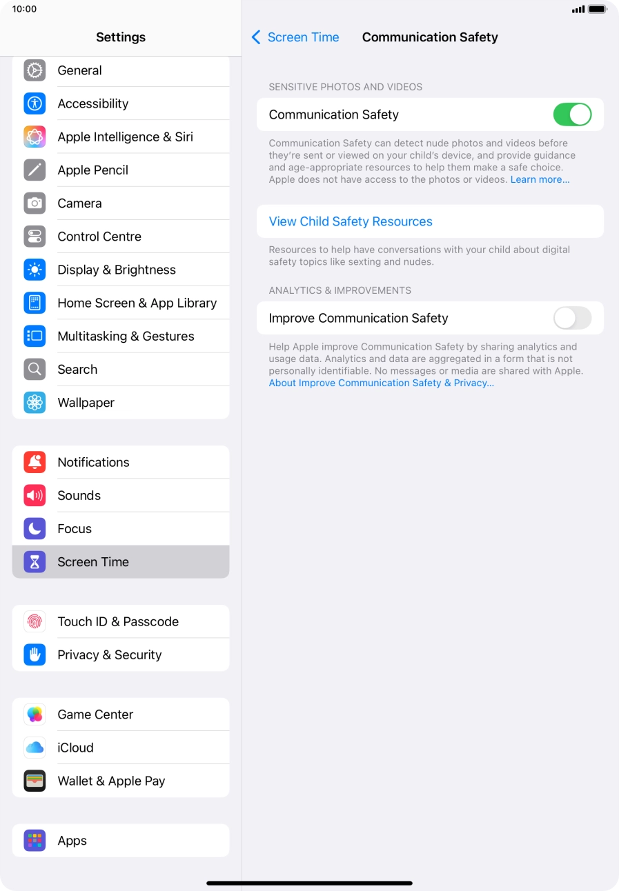 Press the indicator next to 'Communication Safety' to turn the function on or off. Press the indicator next to 'Communication Safety' to turn the function on or off.