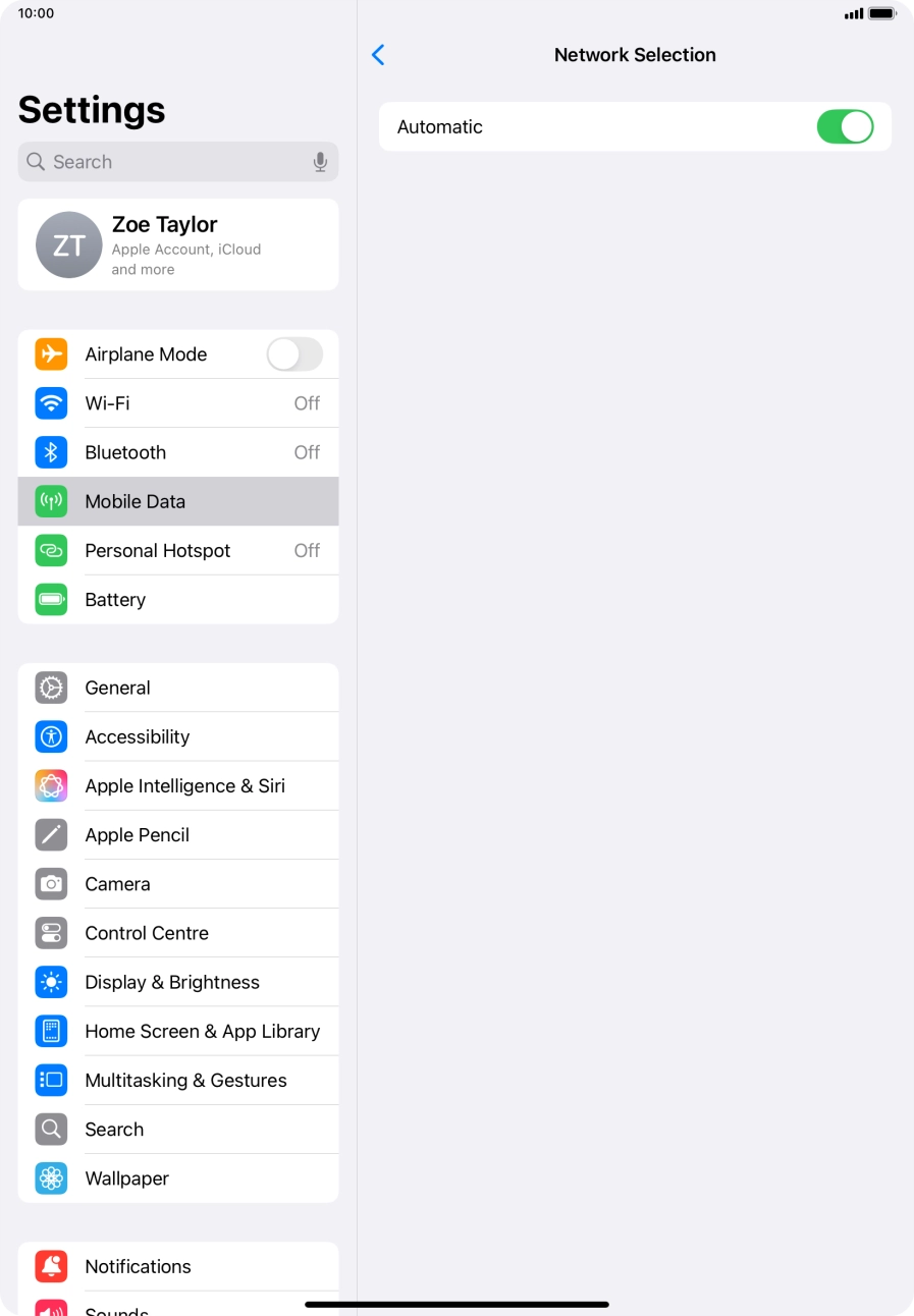 Press the indicator next to 'Automatic' to turn automatic network selection on or off. Press the indicator next to 'Automatic' to turn automatic network selection on or off.