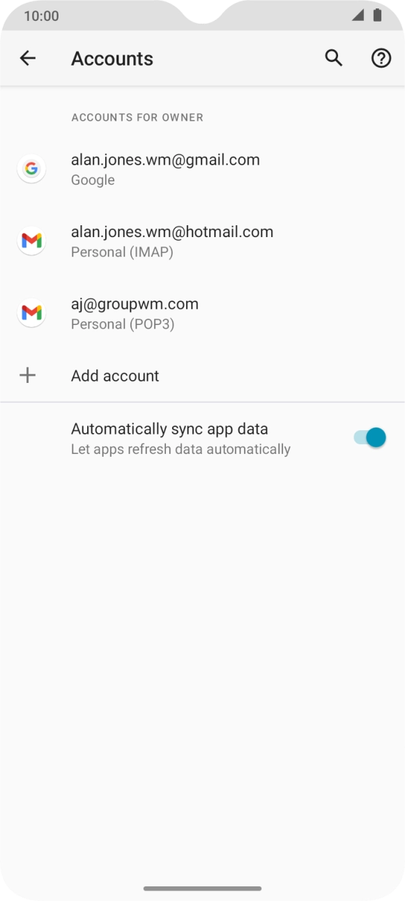 Press the indicator next to 'Automatically sync app data' to turn the function on or off.