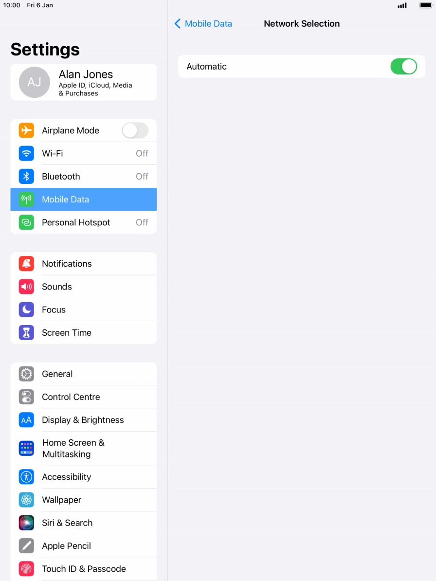 Press the indicator next to 'Automatic' to turn automatic network selection on or off. Press the indicator next to 'Automatic' to turn automatic network selection on or off.
