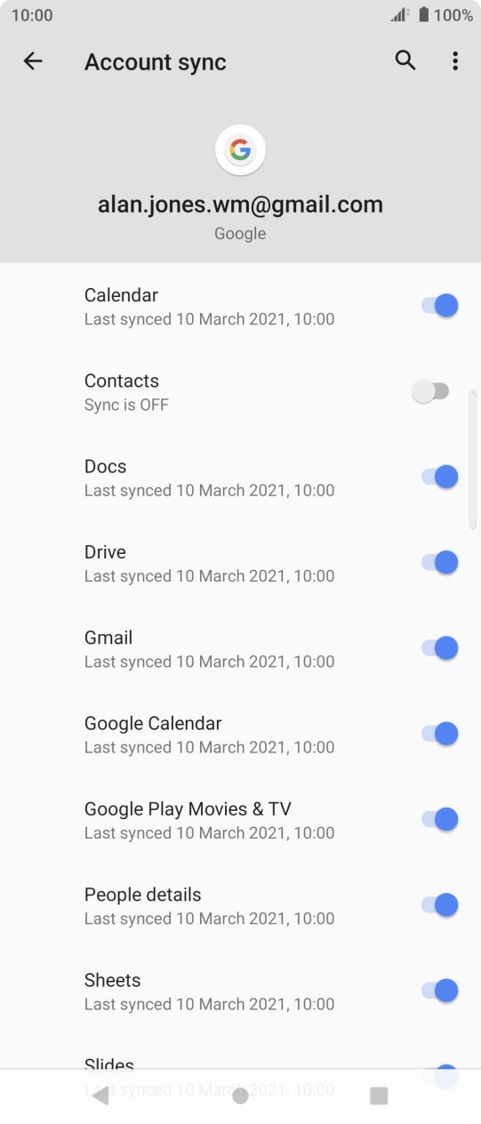 Press the indicator next to 'Contacts' to copy contacts.