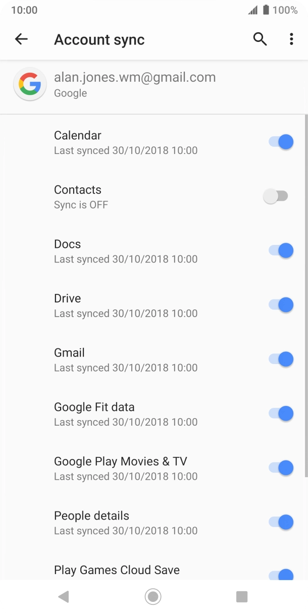 Press the indicator next to 'Contacts' to copy contacts.