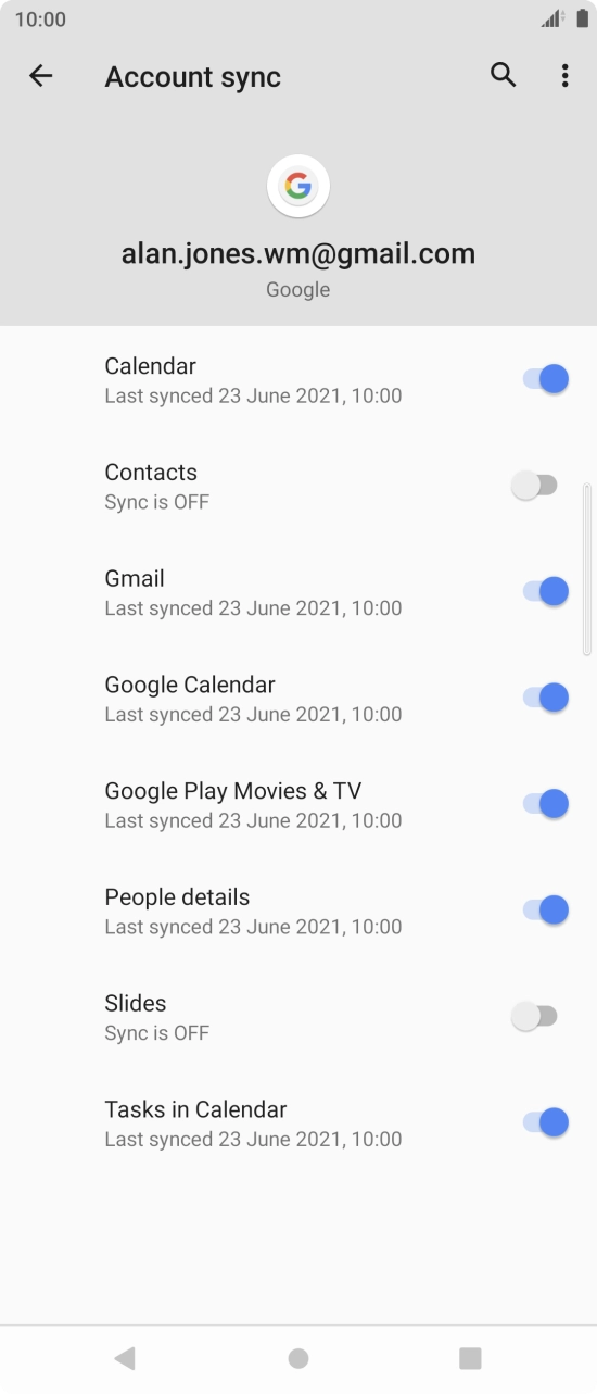 Press the indicator next to 'Contacts' to copy contacts.
