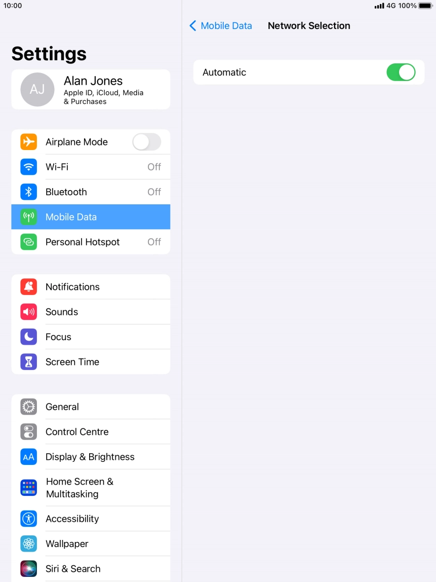 Press the indicator next to 'Automatic' to turn automatic network selection on or off.