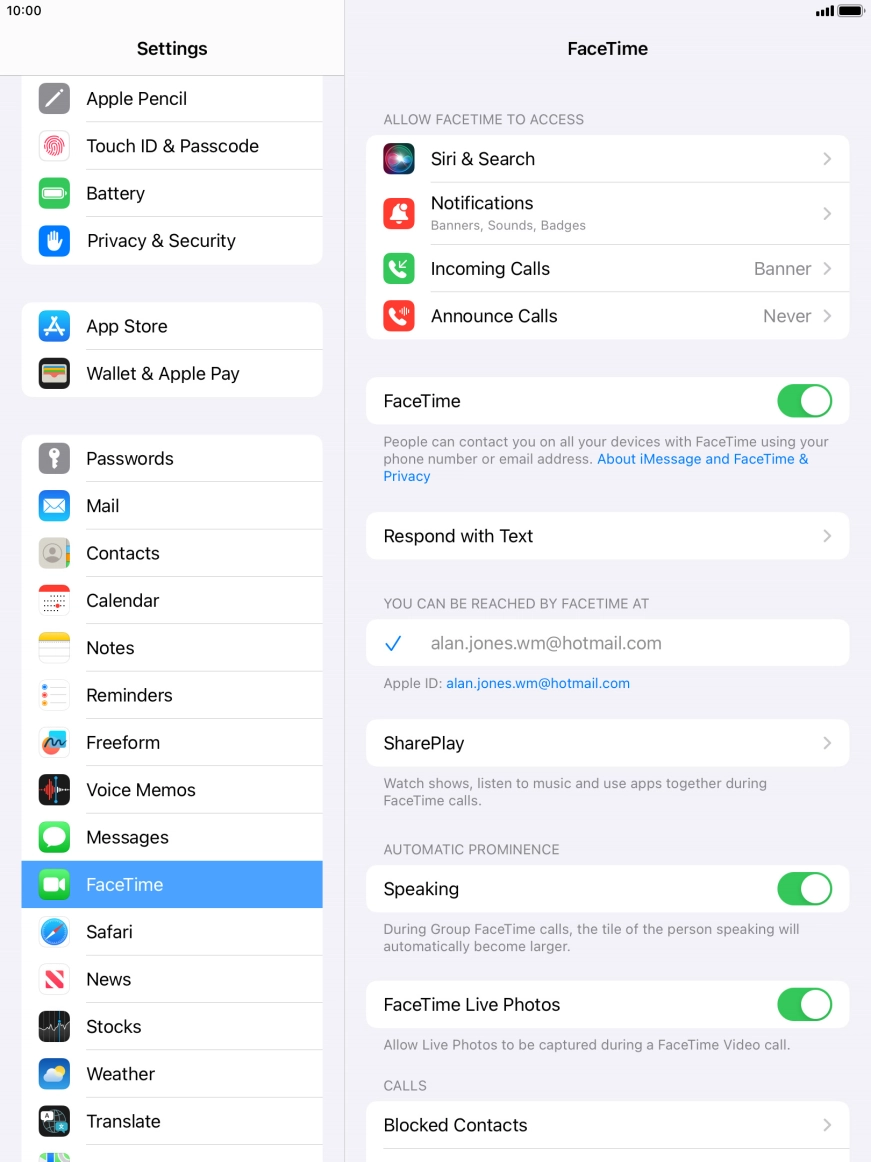 Press the indicator next to 'FaceTime' to turn the function on or off.