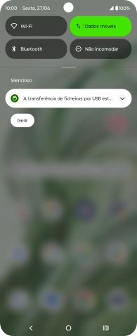 Prima a lista suspensa.