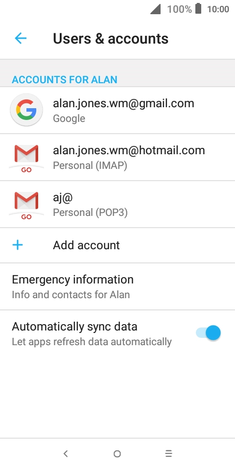 Press the indicator next to 'Automatically sync data' to turn the function on or off.