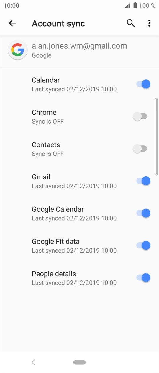 Press the indicator next to 'Contacts' to copy contacts.