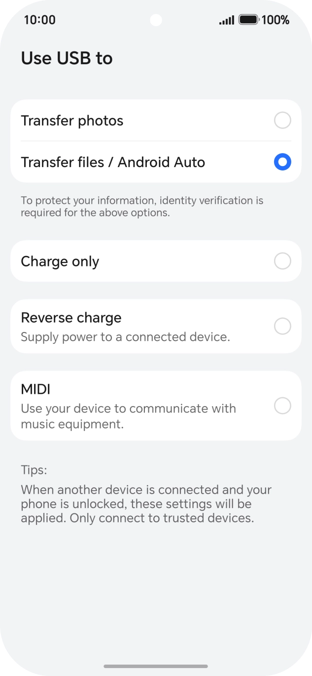 Press Transfer files / Android Auto.