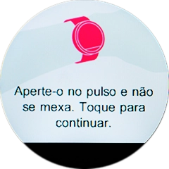 Prima o centro do ecrã e aguarde enquanto o smartwatch mede a sua pulsação.