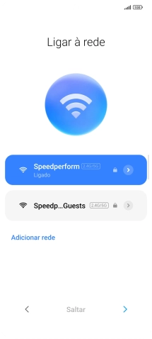 Prima a seta para a direita.
