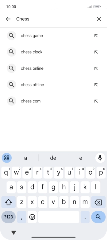Introduza o nome ou categoria da app pretendida e prima o ícone para pesquisar.
