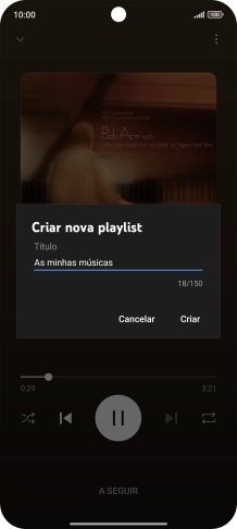 Introduza o nome pretendido para a lista de reprodução e prima Criar.