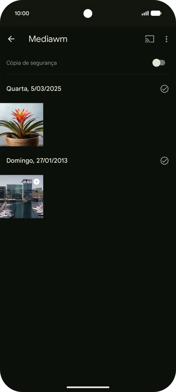 Prima durante um momento a imagem ou o vídeo pretendido.