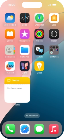 Se utilizar uma pilha de widgets: Deslize o dedo para cima ou para baixo na pilha para escolher o widget pretendido.
