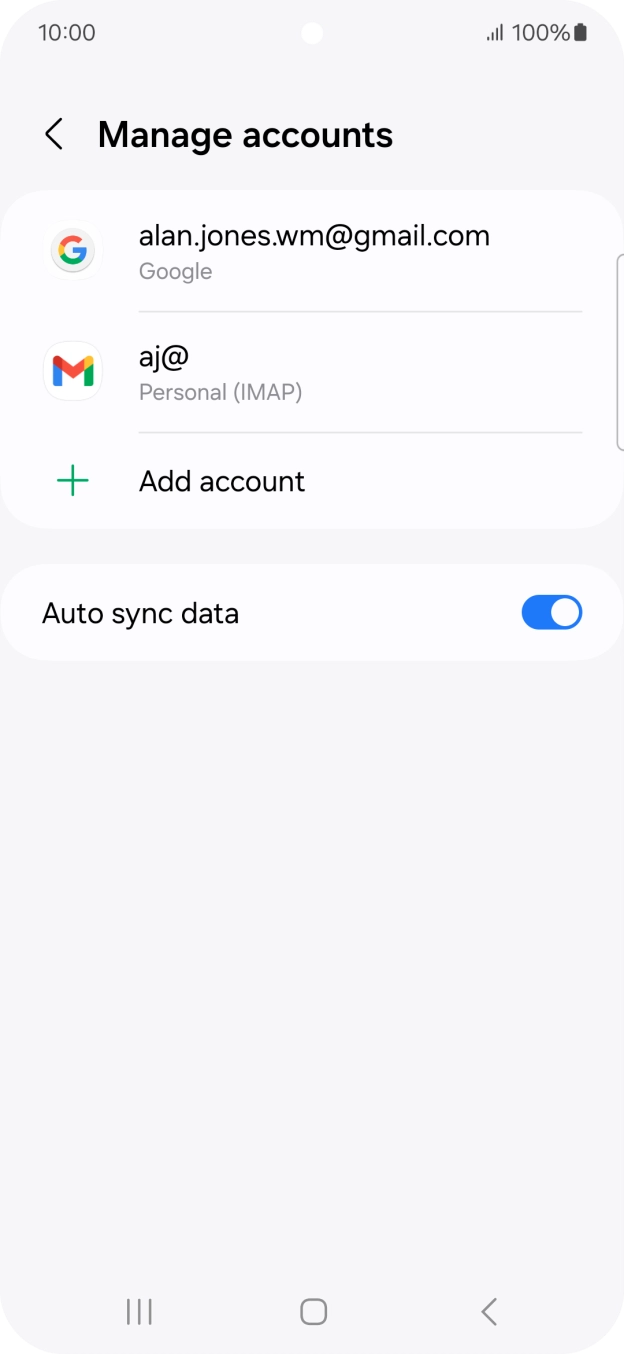 Press the indicator next to 'Auto sync data' to turn the function on or off.