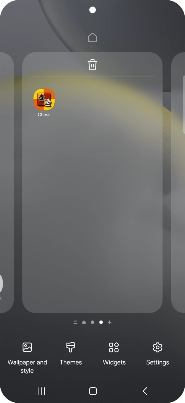 Press the remove icon to remove the home screen page.
