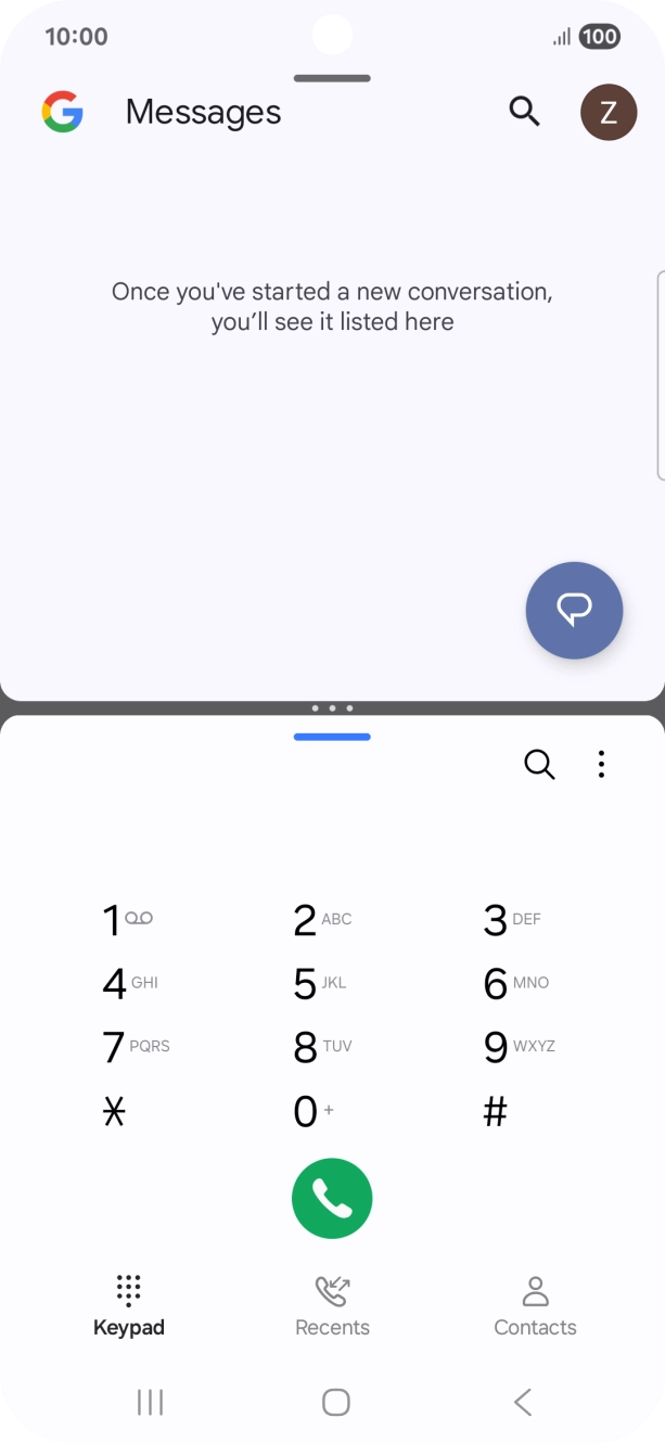 The applications are now shown in split screen view and you can use both applications at the same time. The applications are now shown in split screen view and you can use both applications at the same time.