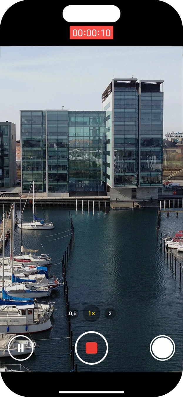 Press the stop icon to stop the recording. Press the stop icon to stop the recording.