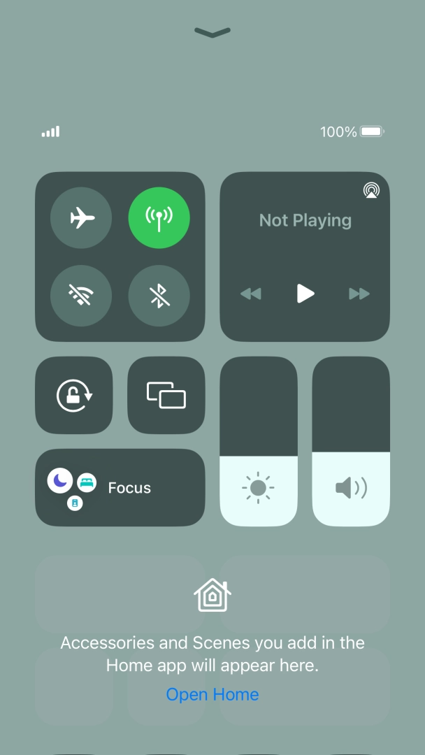 Press the flight mode icon to turn the function on or off. Press the flight mode icon to turn the function on or off.