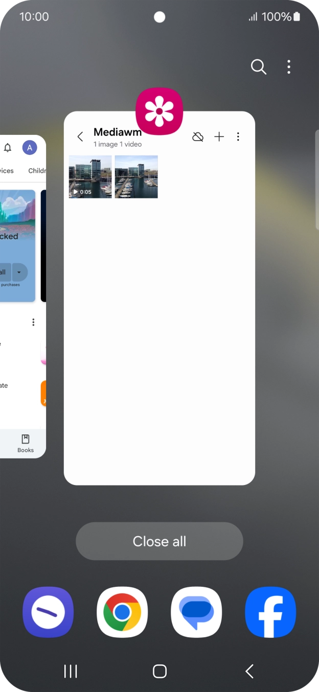 To end one running application, slide your finger upwards on the required application.