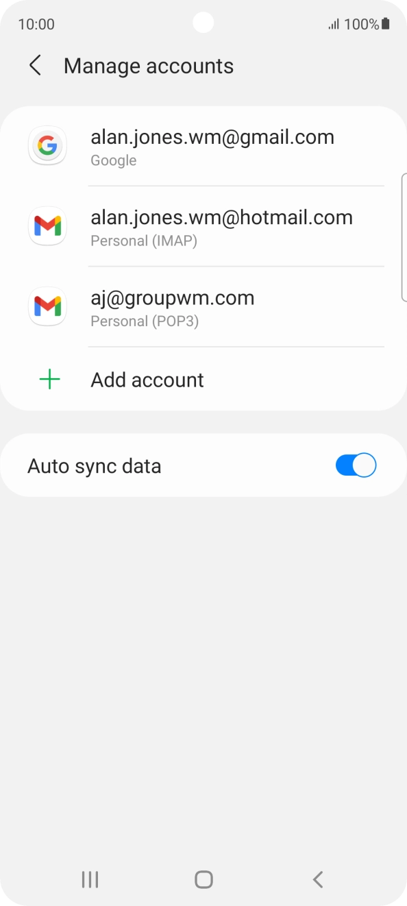 Press the indicator next to 'Auto sync data' to turn the function on or off.