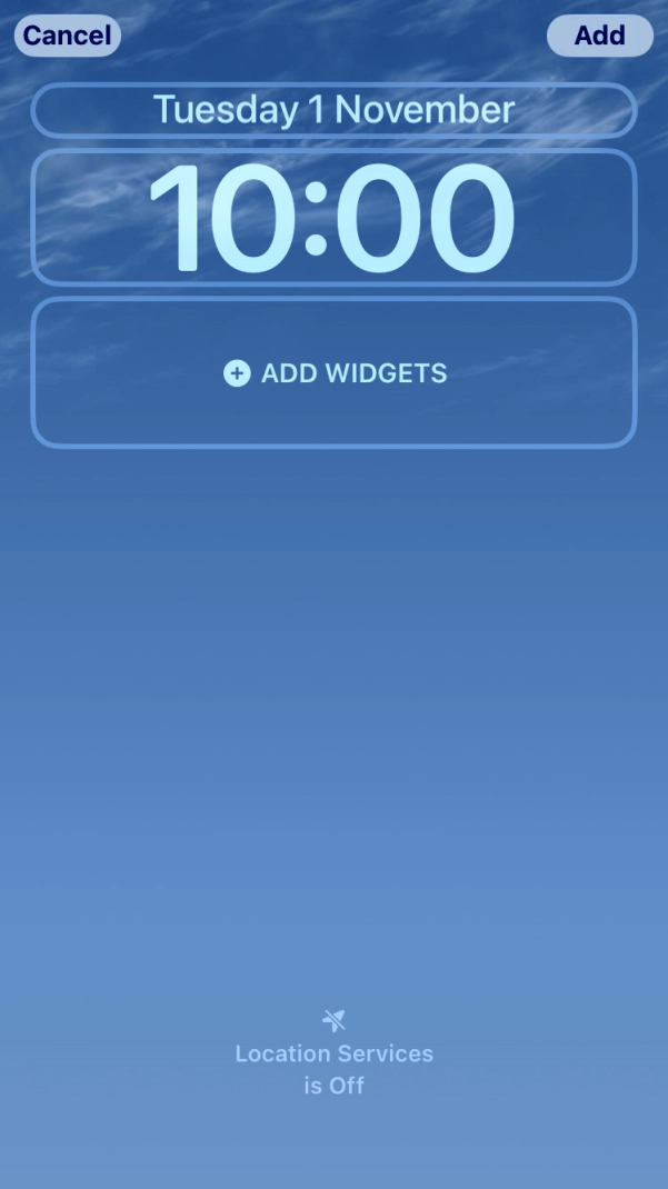 To customise the way the lock screen date is displayed, press the date widget and follow the instructions on the screen to select the required widget display mode. To customise the way the lock screen date is displayed, press the date widget and follow the instructions on the screen to select the required widget display mode.