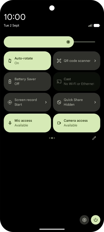 Press the screen rotation icon to turn the function on or off.