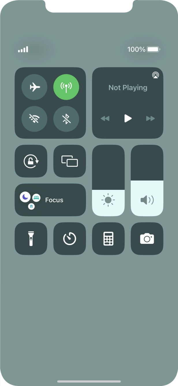 Press the flight mode icon to turn the function on or off. Press the flight mode icon to turn the function on or off.