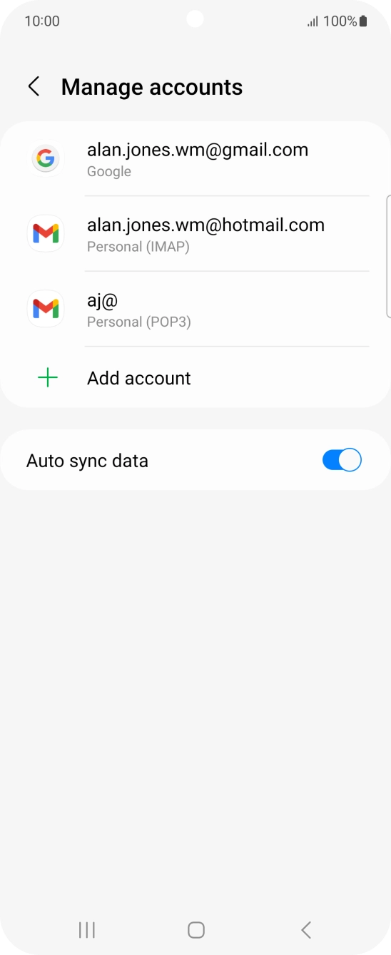 Press the indicator next to 'Auto sync data' to turn the function on or off.