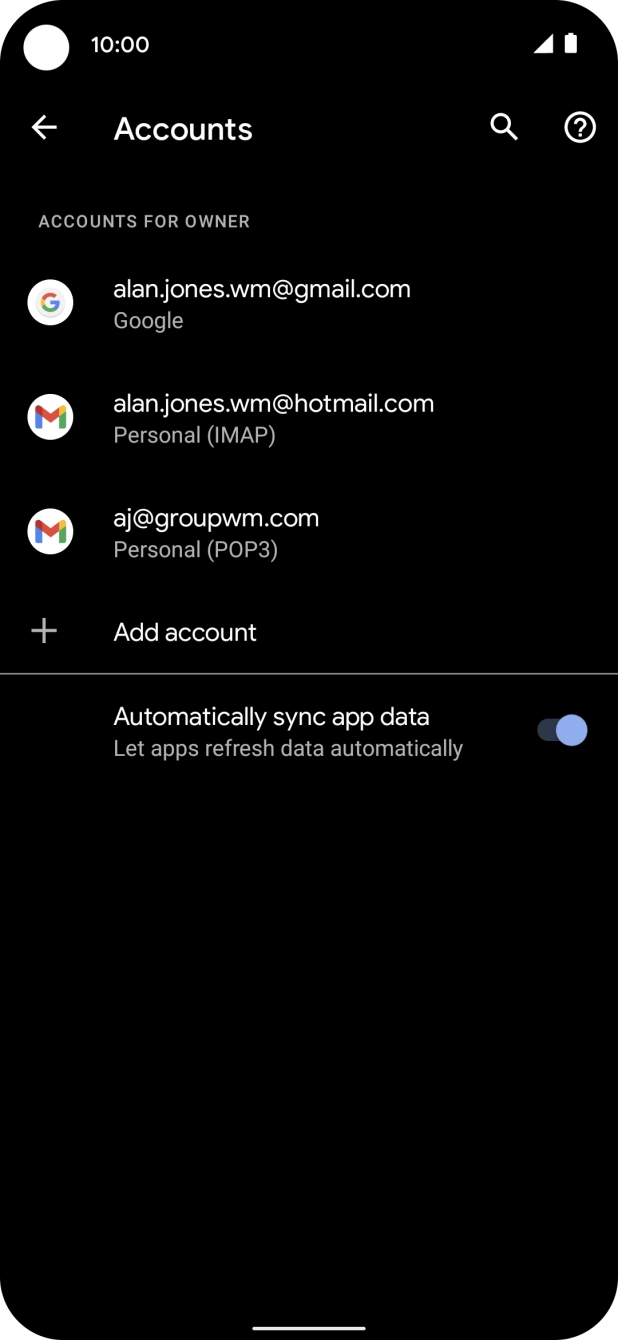 Press the indicator next to 'Automatically sync app data' to turn the function on or off.