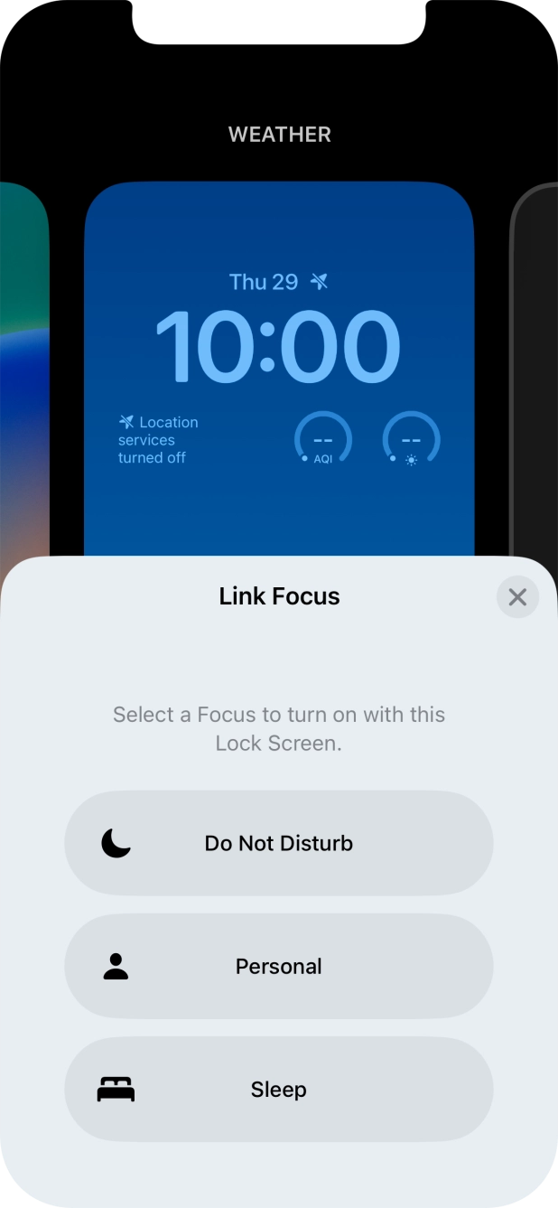 Press the required focus mode.